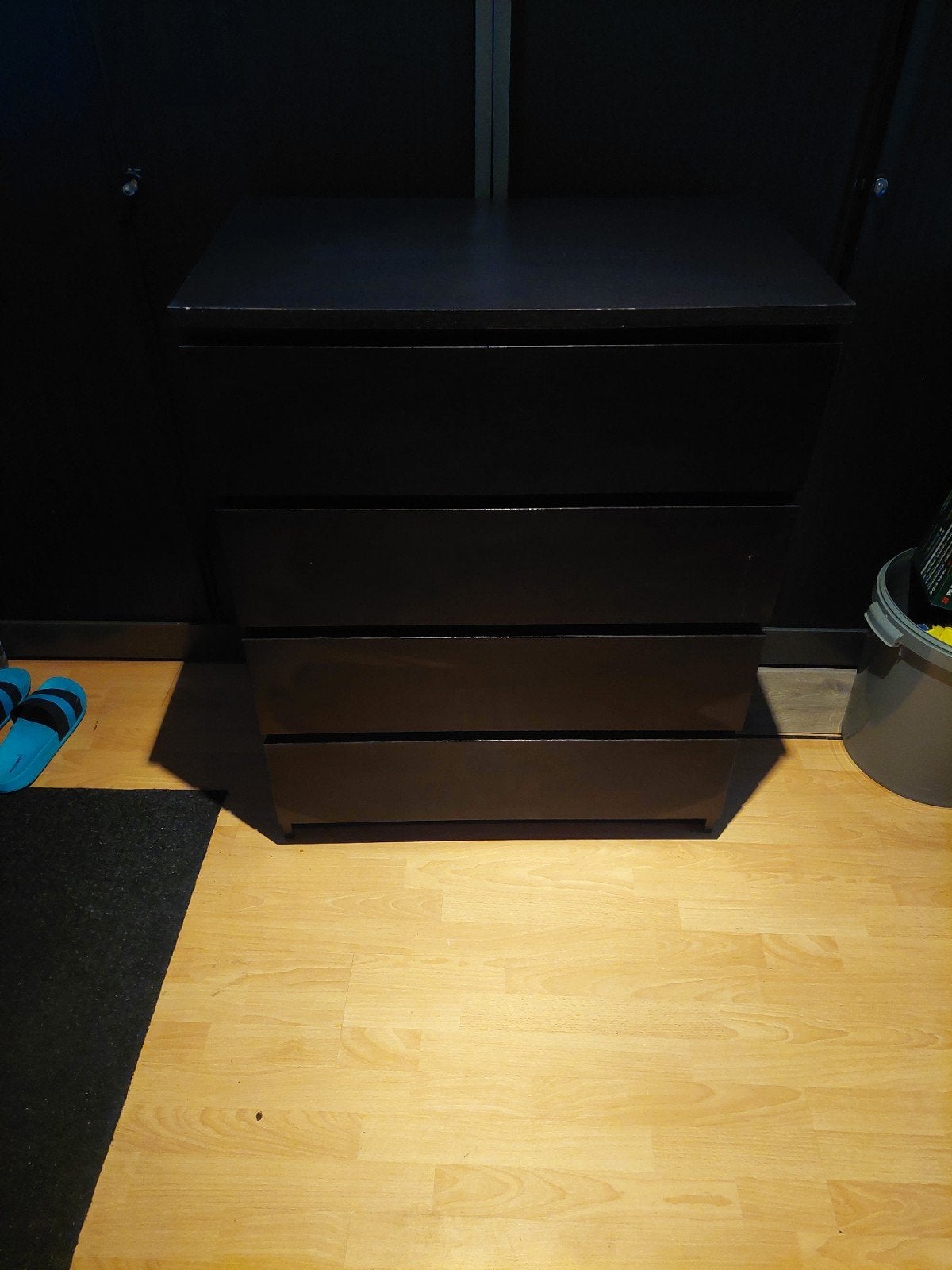 Malm   ladenkast  4 laden, Ophalen