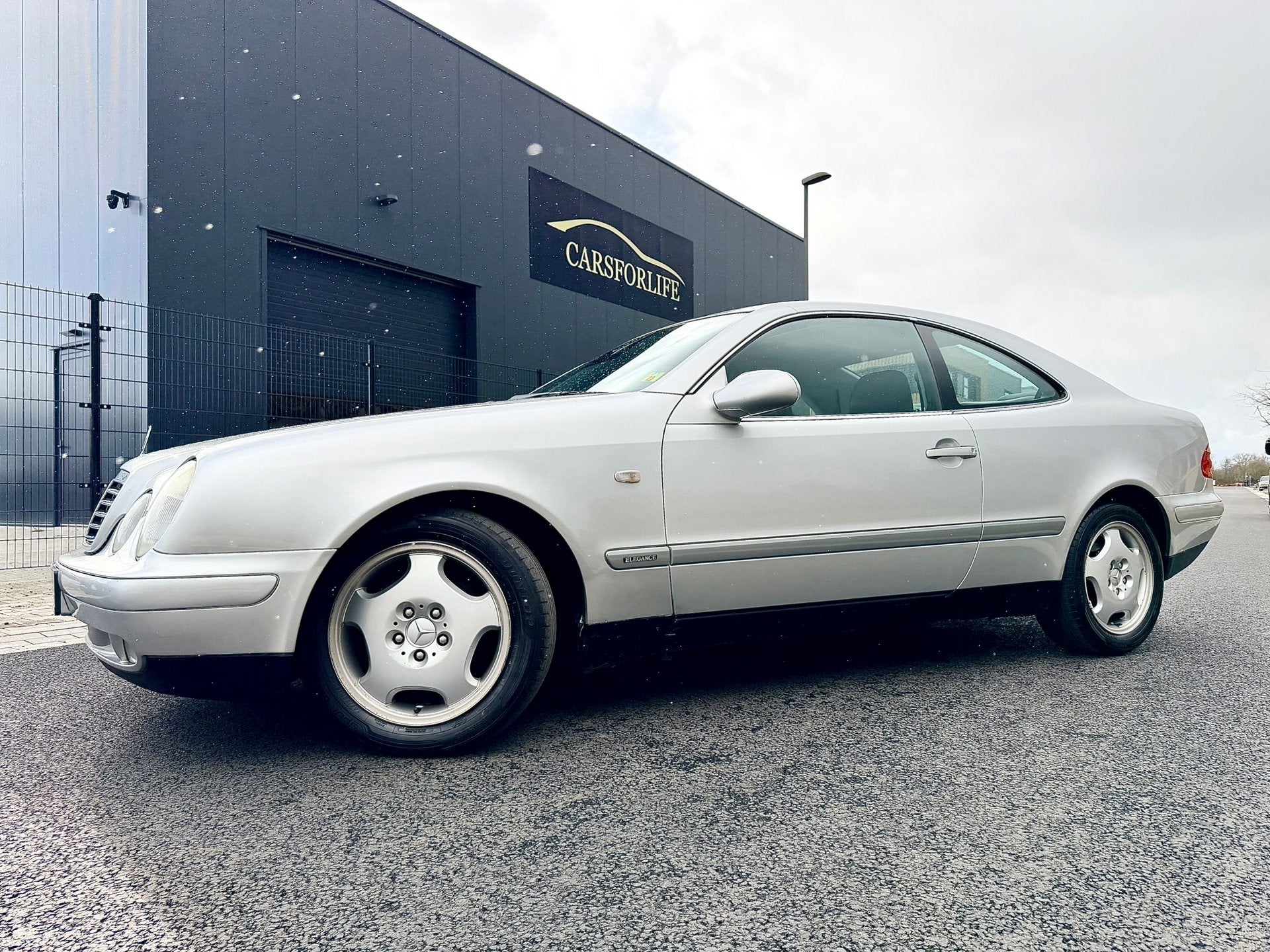 Mercedes-Benz CLK-klasse Coupé 230 K. Elegance, Auto's, Mercedes-Benz, Open dak, Achterwielaandrijving, Gebruikt, Zwart