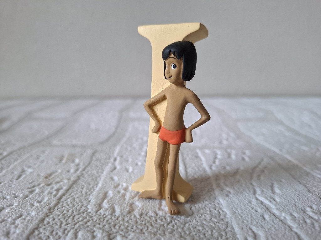 Disney Jungle Boek Mowgli Alphabet Figurine I Enesco A29554, Verzamelen, Disney, Ophalen of Verzenden, Leeuwenkoning of Jungle Boek