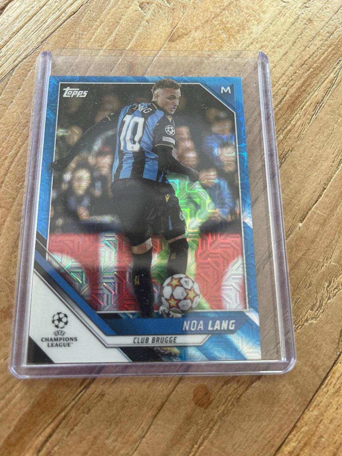 Noa Lang Rookie /75 Topps Refractor Club Brugge, Ophalen of Verzenden, Zo goed als nieuw, Plaatje