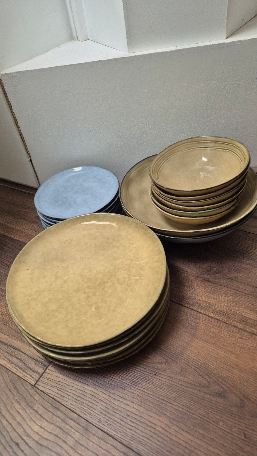 22-delig Xenos Toscane servies - beige en blauw, Ophalen, Gebruikt, Overige merken, Bord(en)
