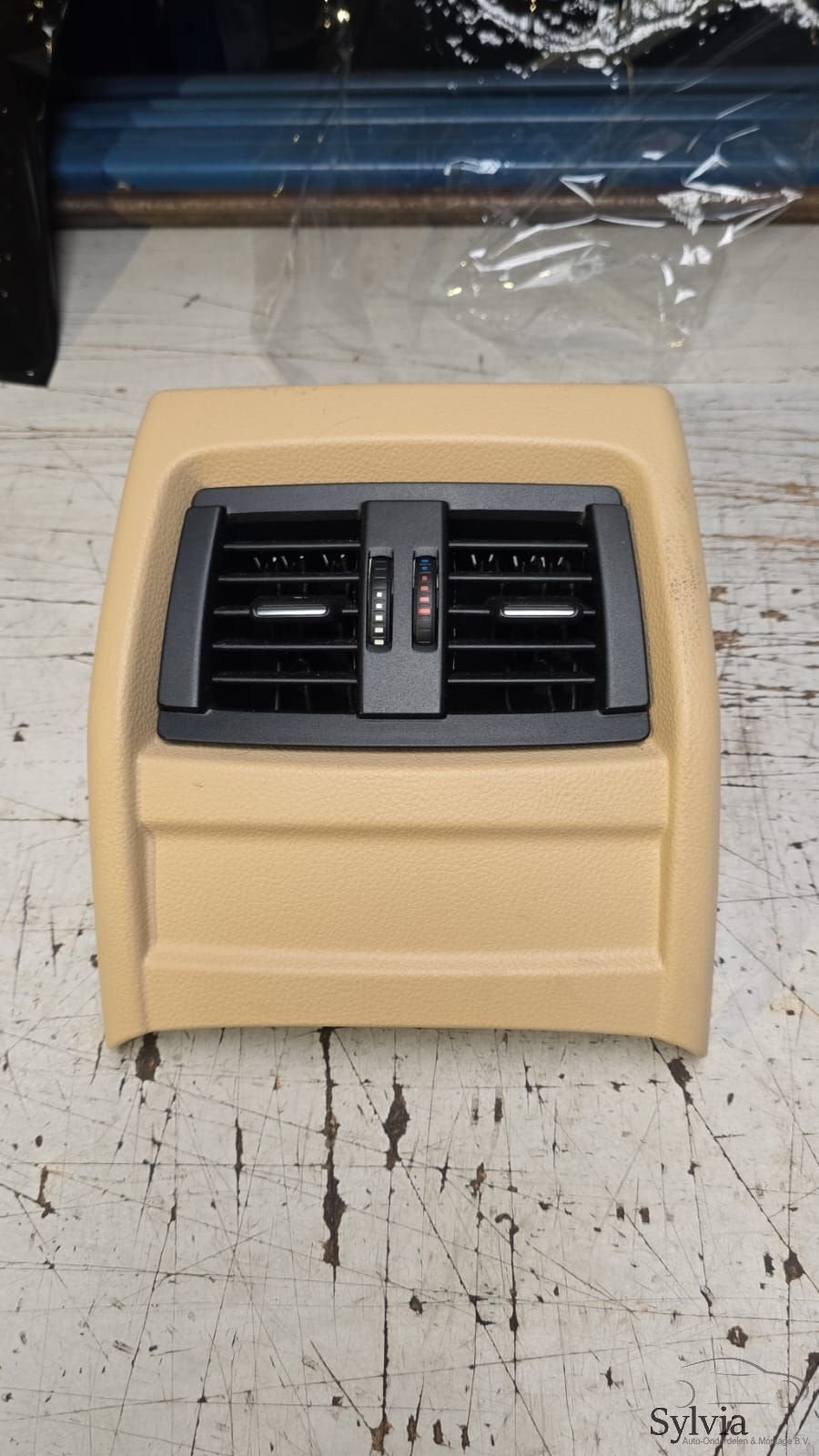 Achterste ventilatierooster luchtrooster middenconsole beige, Auto-onderdelen, Gebruikt, -, -, Ophalen of Verzenden