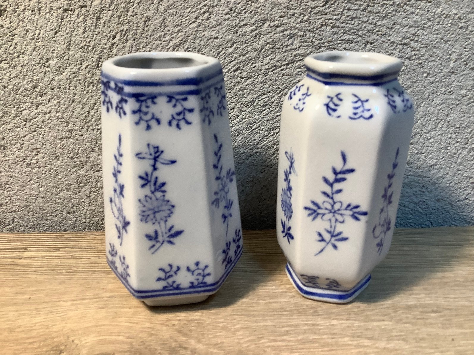Chinese kleine blauw witte vazen met bloemen, Antiek en Kunst, Antiek | Vazen, Ophalen of Verzenden