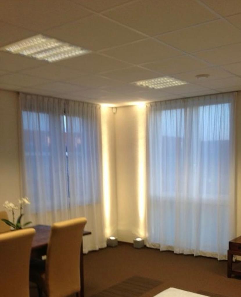 2x Lamp kubussen met stelbare verlichting, Ophalen of Verzenden, Zo goed als nieuw, Minder dan 100 cm