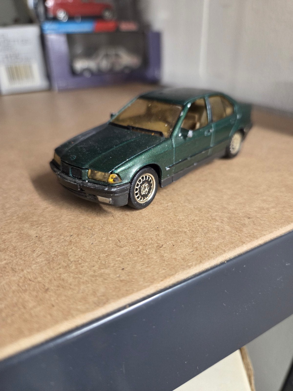 bmw 318i 316 325 320 solido, Hobby en Vrije tijd, Modelauto's | 1:43, Ophalen, Zo goed als nieuw, Auto, Solido