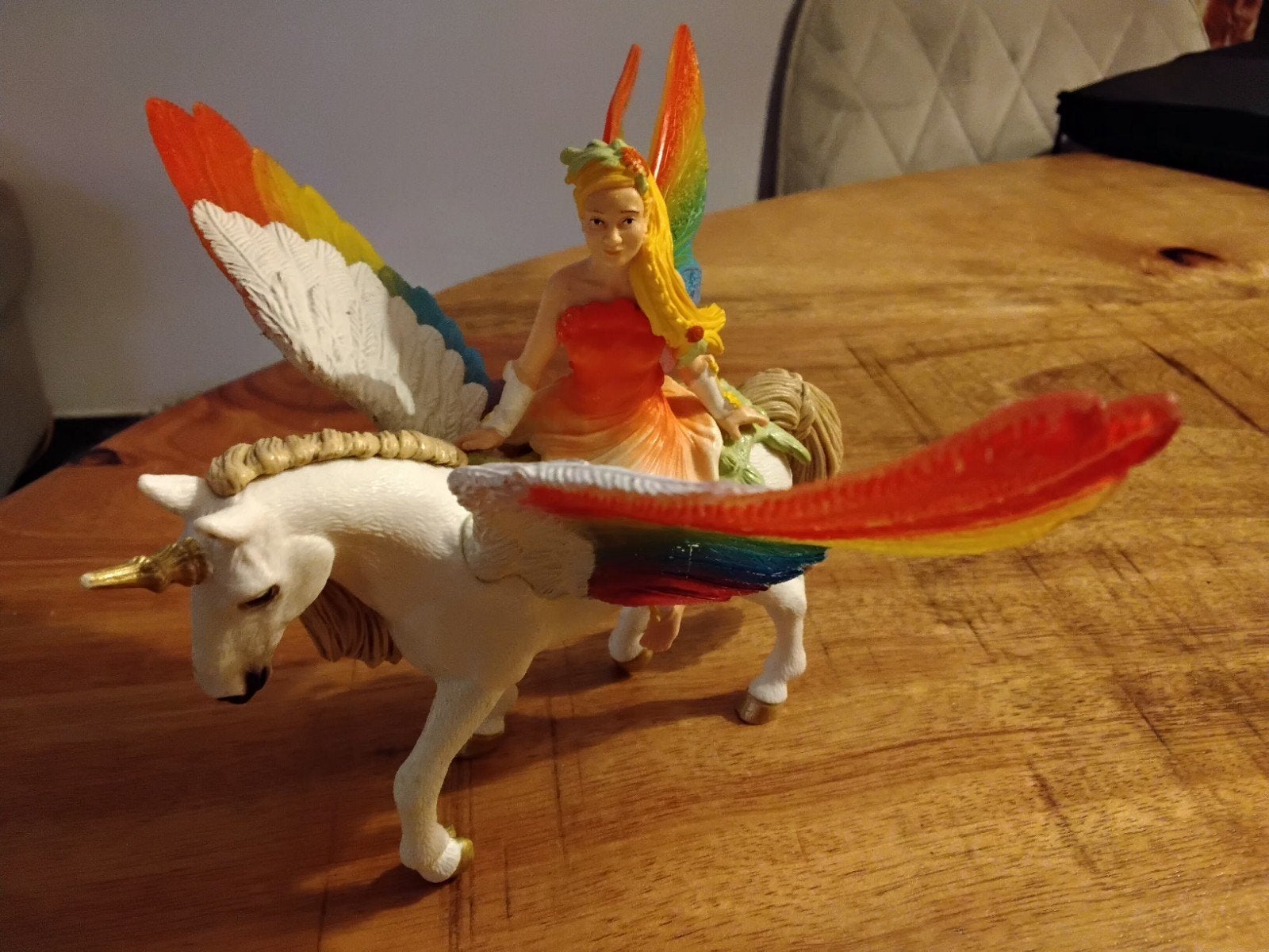 Schleich Bayala elf op Pegasus., Ophalen of Verzenden, Zo goed als nieuw