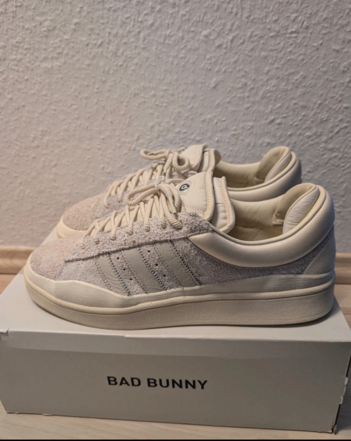 Adidas Bad Bunny Campus Off White 47 1/3 -, Ophalen of Verzenden, Zo goed als nieuw, Beige, Sneakers of Gympen