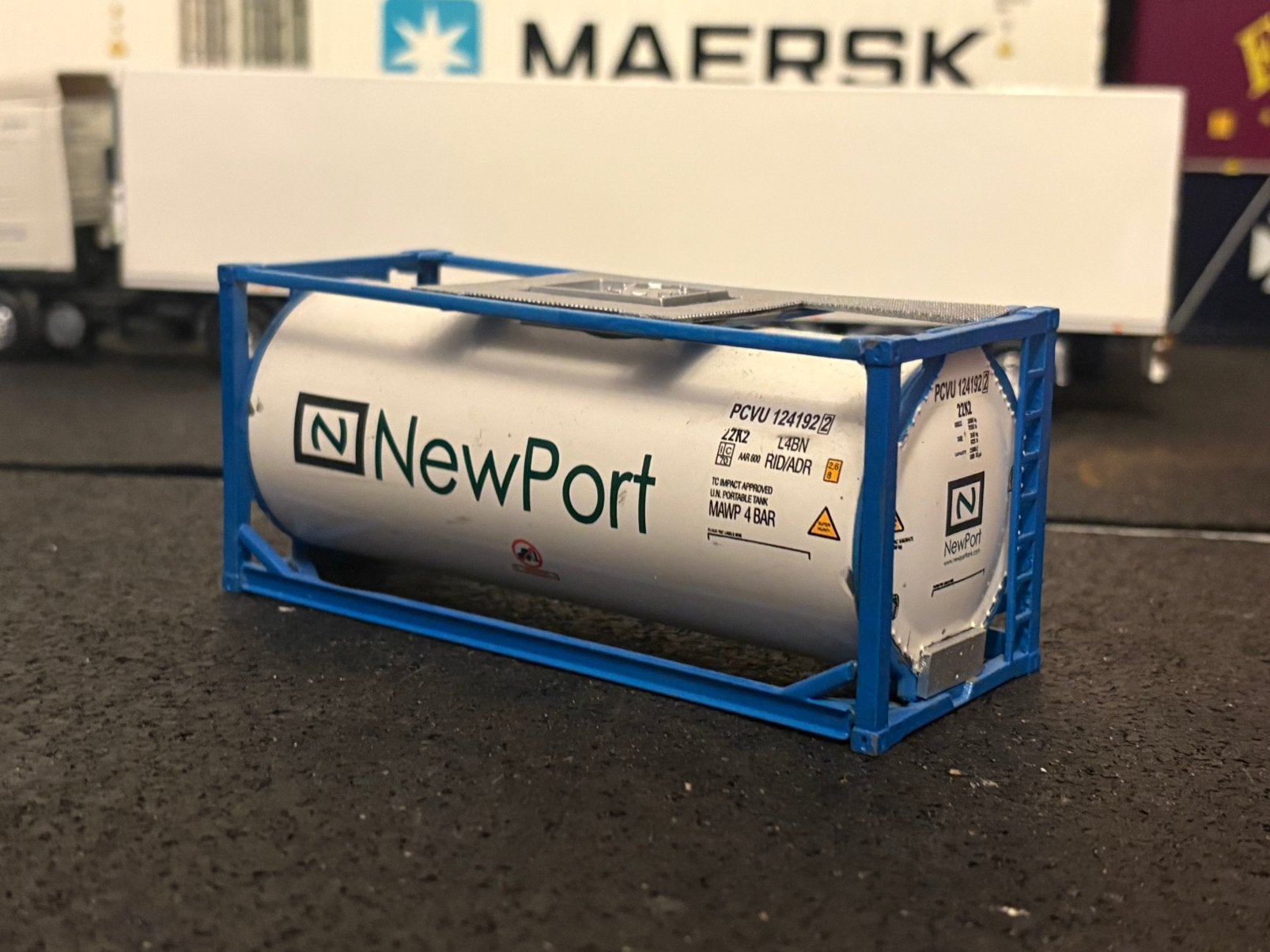 Tekno Newport tank, Ophalen of Verzenden, Zo goed als nieuw, Bus of Vrachtwagen, Tekno