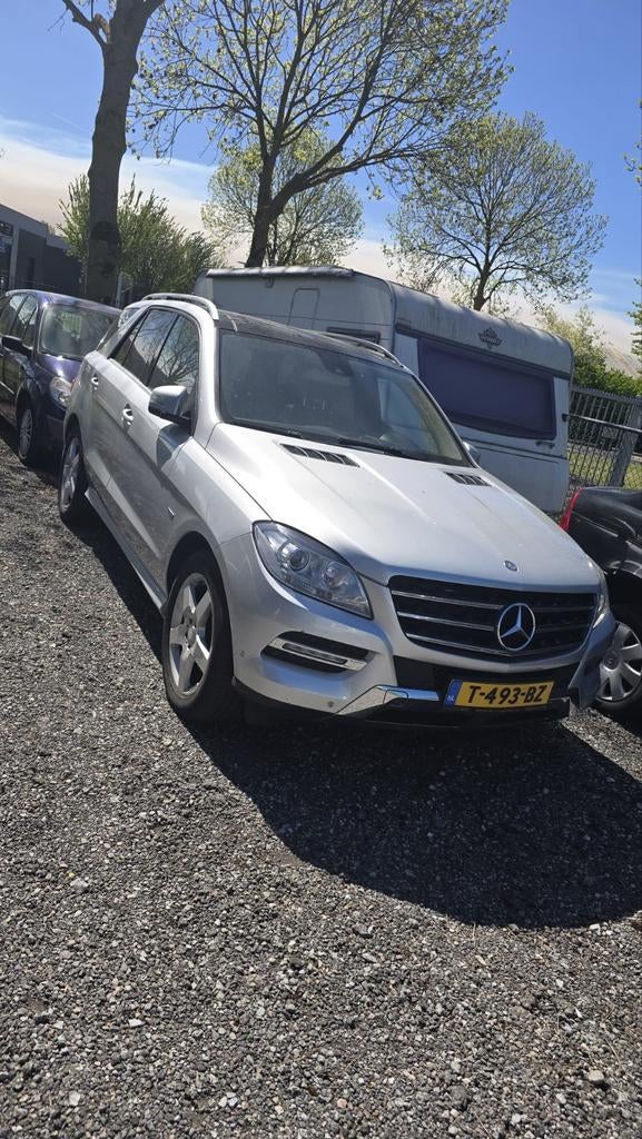 Mercedes-Benz M-Klasse Ml250 Bluetec 4MATIC 2011 Grijs, Auto's, Automaat, Euro 6, 4 cilinders, 255 €/maand