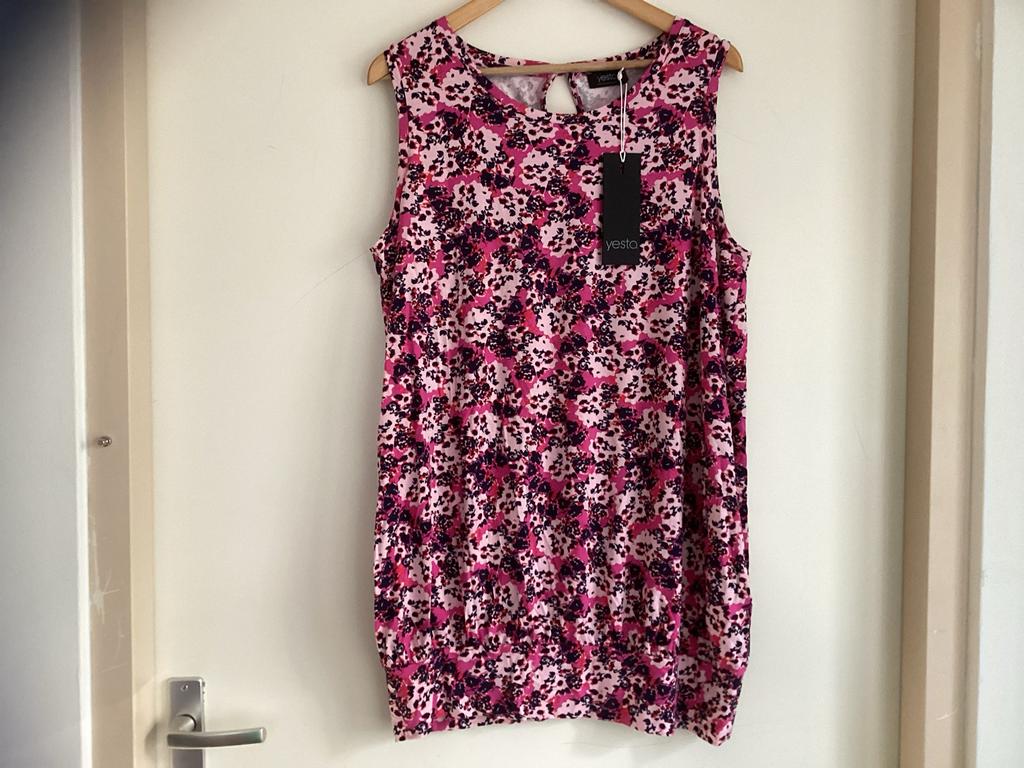 Yesta top maat 46 - Viscose/Elastan - Zomerse print, Kleding | Dames, Grote Maten, Nieuw, Shirt of Top, Roze, Ophalen of Verzenden