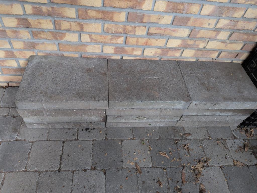 Betontegels 40x30cm gratis af te halen 12 stuks, Ophalen, Beton, Terrastegels