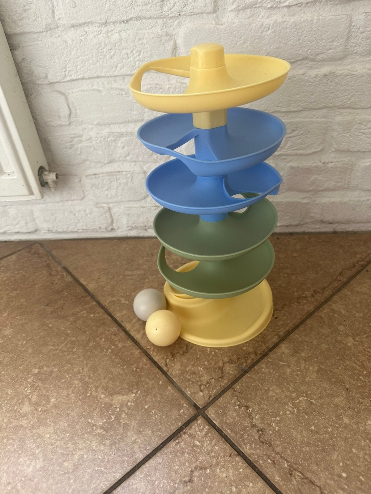 Speeltorem met2 ballem, Kinderen en Baby's, Speelgoed | Babyspeelgoed, Ophalen, Zo goed als nieuw, Overige typen