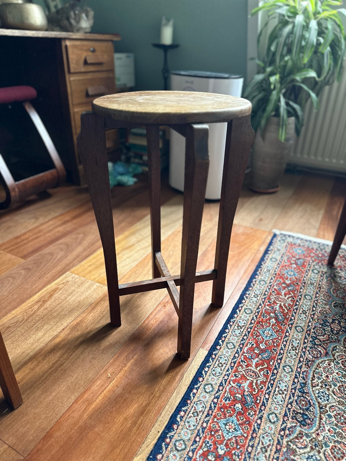 Mooie Art Deco bijzettafel in eikenhout, Ophalen, Minder dan 55 cm, Gebruikt, Rond