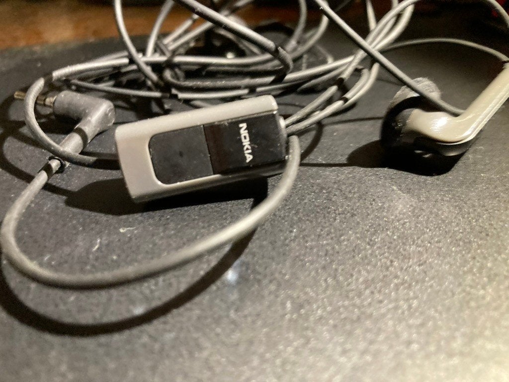 Nokia HS-47 stereo headset kwam uit in 2006 Nokia-headset, Ophalen of Verzenden, Nieuw, Overige typen