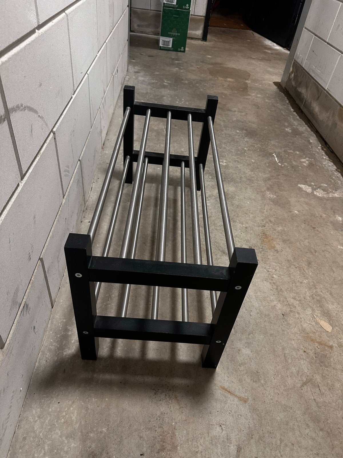 IKEA TJUSIG schoenenrek - Zwart/RVS, Ophalen of Verzenden, Gebruikt