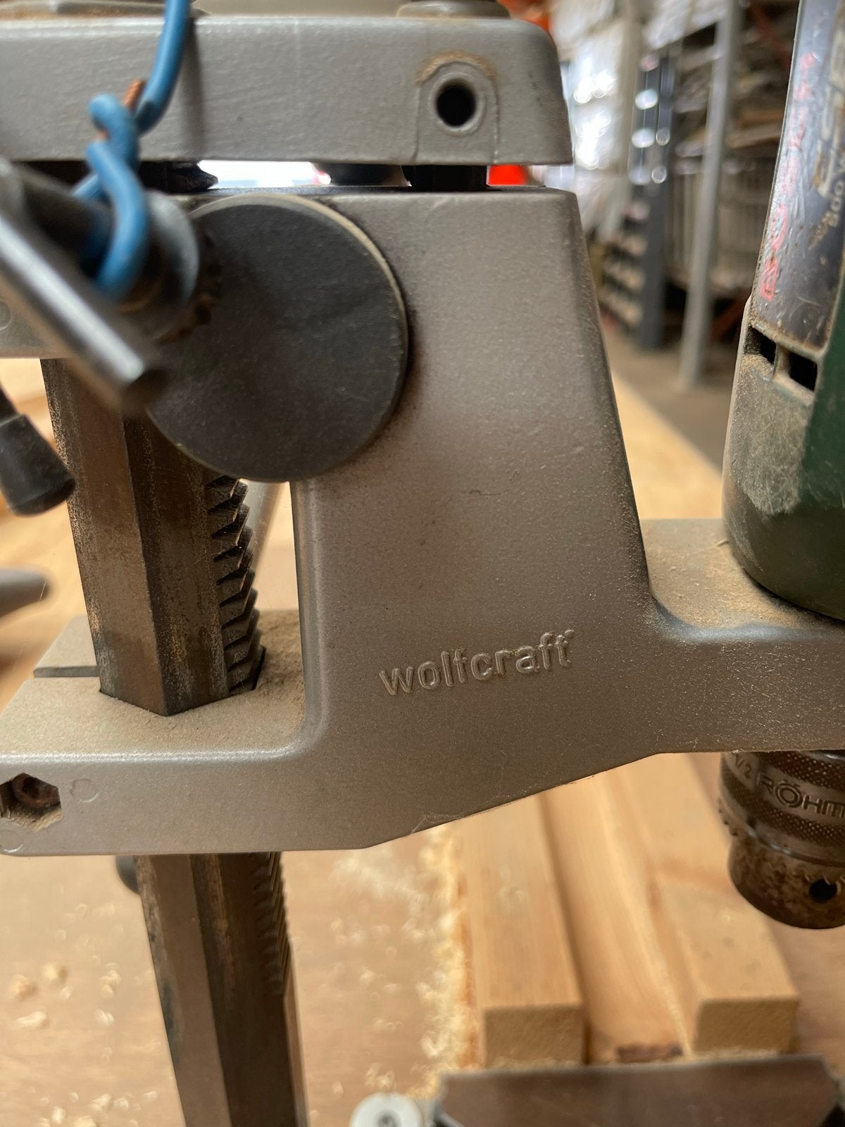 Bosch Boormachine met Wolfcraft Boorstandaard, Gebruikt, Variabele snelheid, 400 tot 600 watt, Ophalen