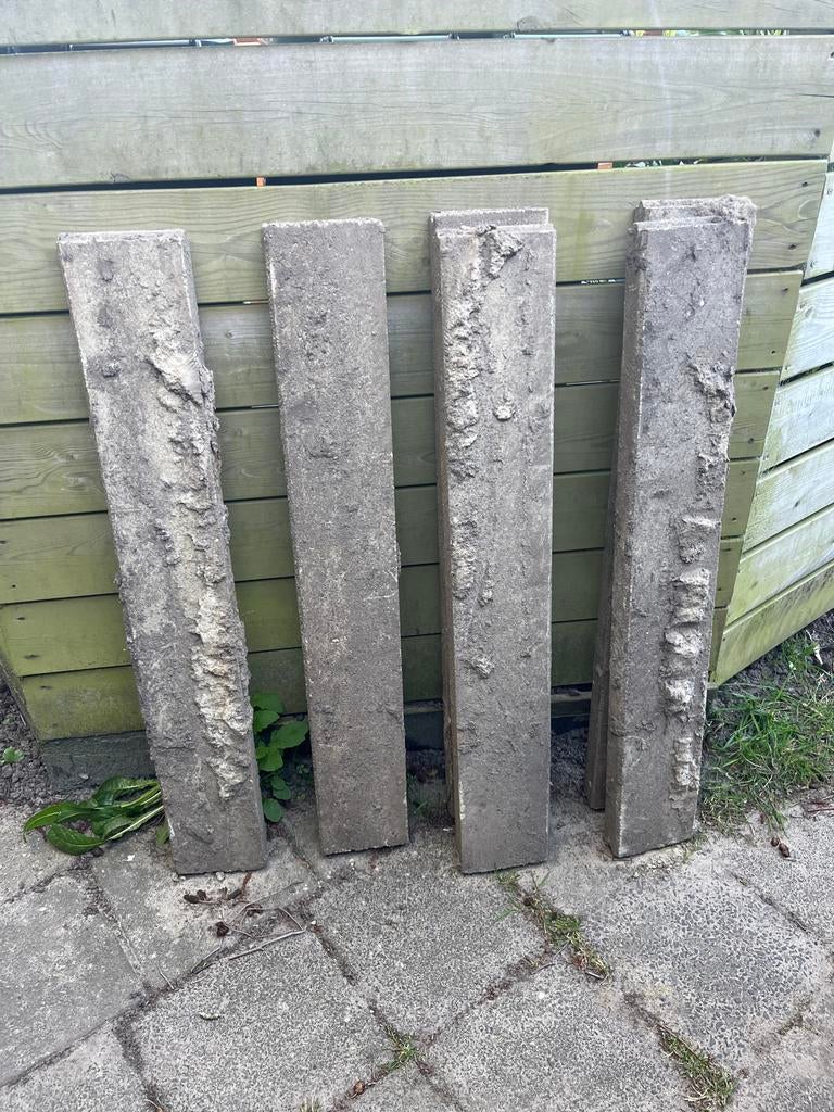 Gratis 6 grijze opsluitbanden 5x15x100 cm + reststukken, Ophalen, Gebruikt, Grijs, Overige typen
