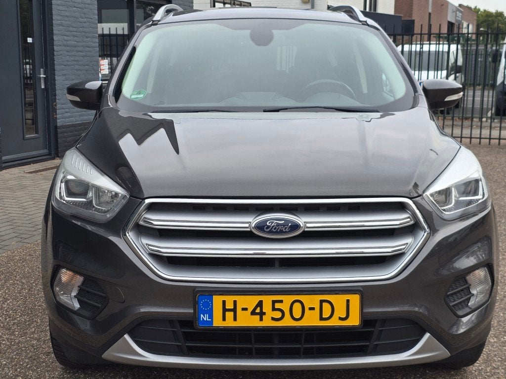 Foto 4 van Ford Kuga 1.5 EcoBoost Titanium D-Riem vervangen mooie auto