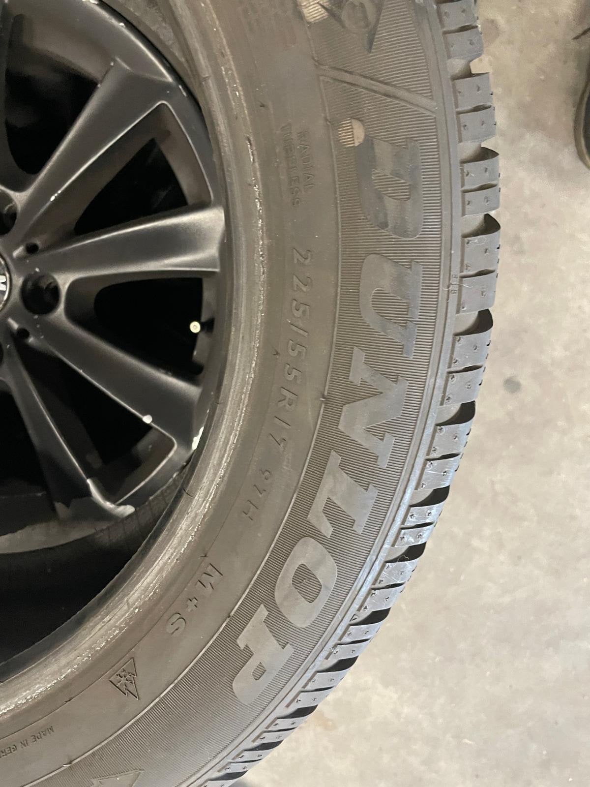 2x Dunlop Winter Sport 5 225/55 R17 RSC Runflat Winterbanden, Ophalen of Verzenden, Gebruikt