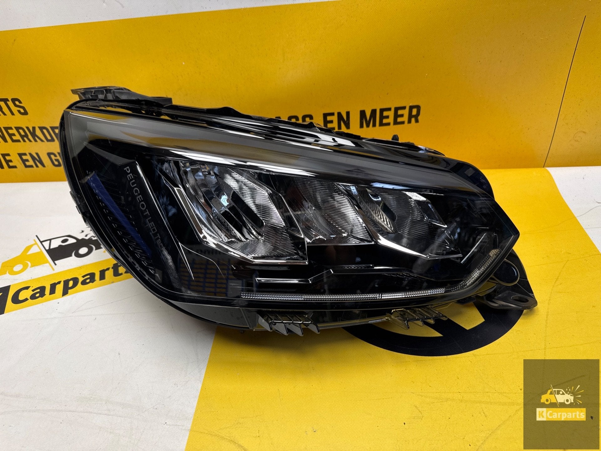 Koplamp PEUGEOT Rechts 208 II 2 2008 II 2 LED 19-23, Auto-onderdelen, Info@fabrikant.eu, Fabrikantstraat 1
1000 AA  Amsterdam, NL