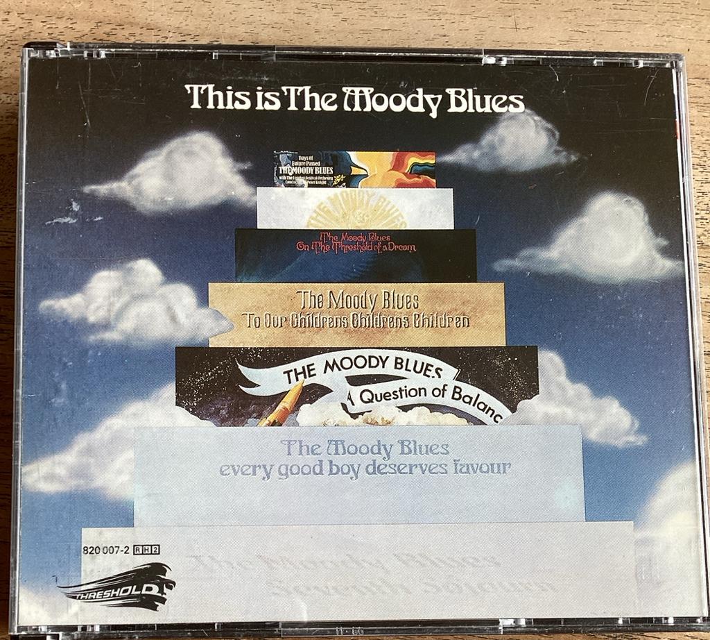 The Moody Blues - This is The Moody Blues 2CD, Ophalen of Verzenden, Gebruikt