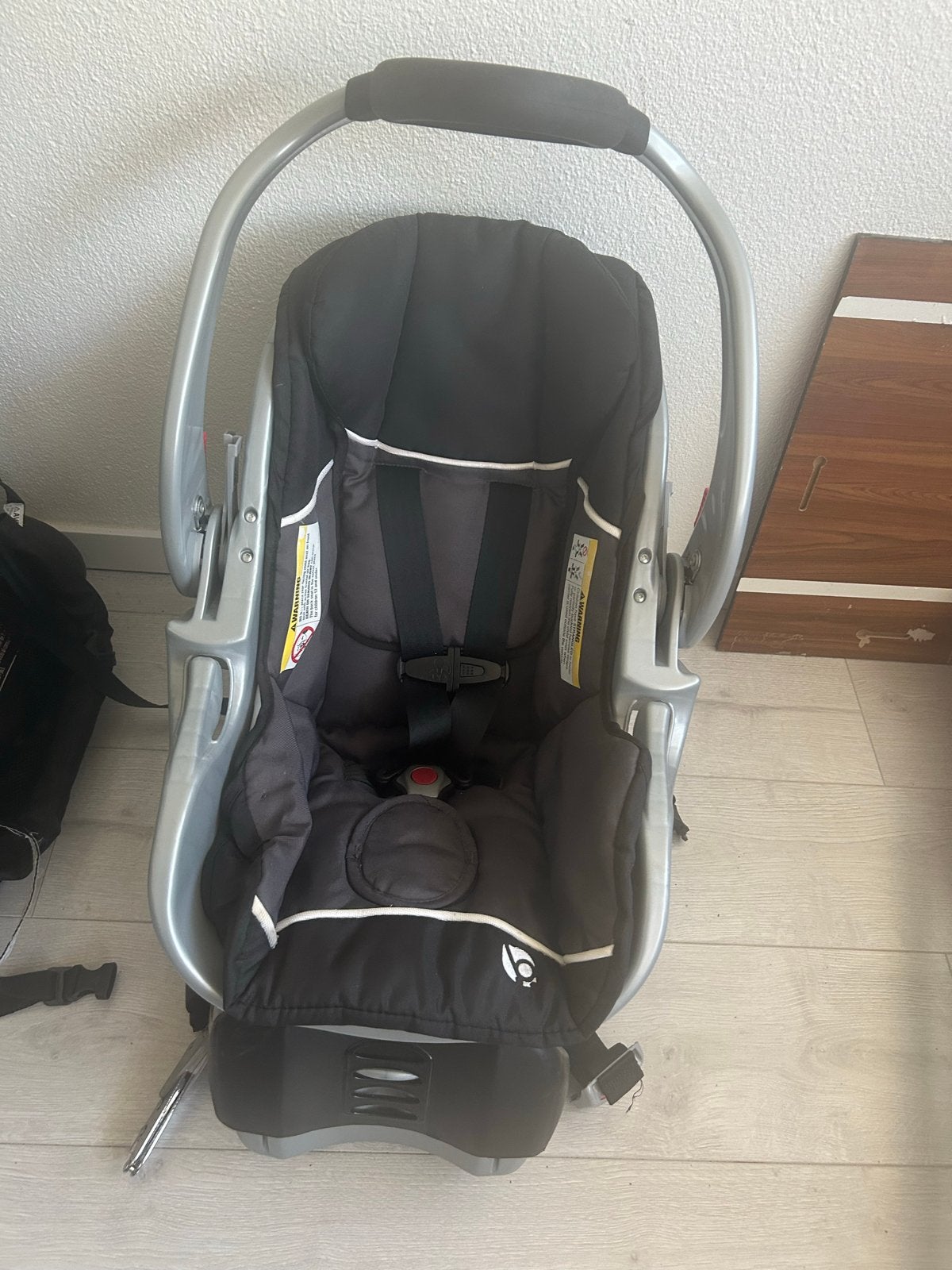 Baby Trend autostoel met kinderwagen - Zo goed als nieuw, Overige merken, Autogordel, Zo goed als nieuw, 0 t/m 13 kg