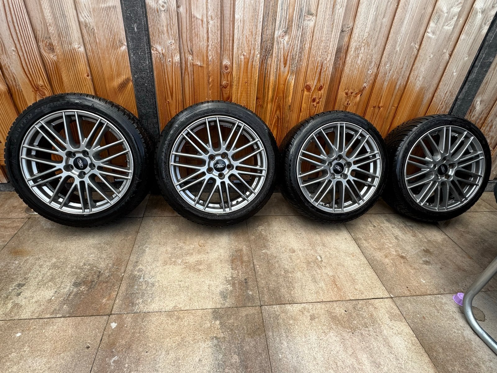Een set 18 inch 5x108 en een set 17 inch 5x108, Ophalen, Gebruikt, Banden en Velgen, 17 inch