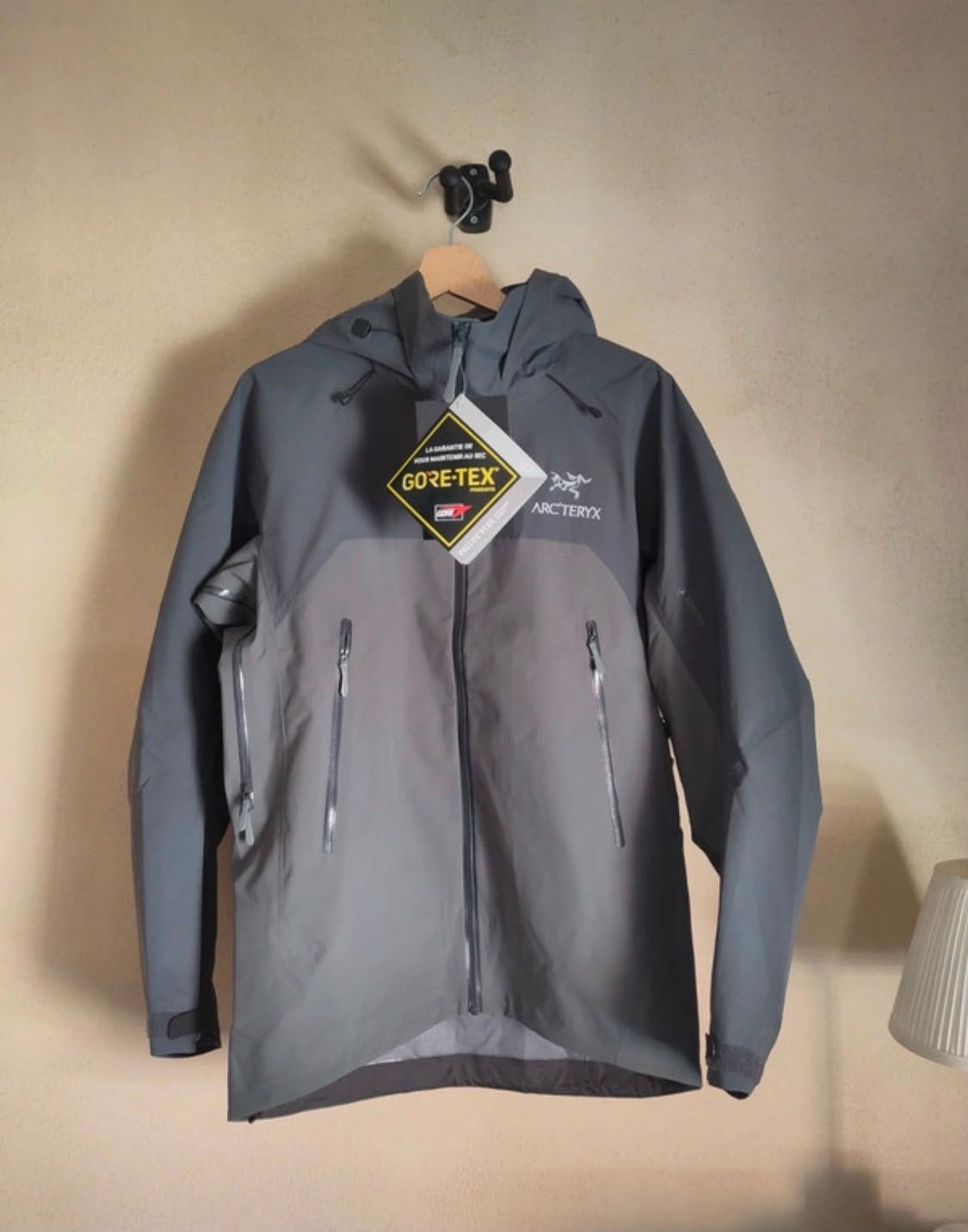 Arc'teryx Beta AR Hardshell Jas Gore-Tex Maat M Nieuw, Ophalen of Verzenden, Nieuw, Maat 48/50 (M), Grijs