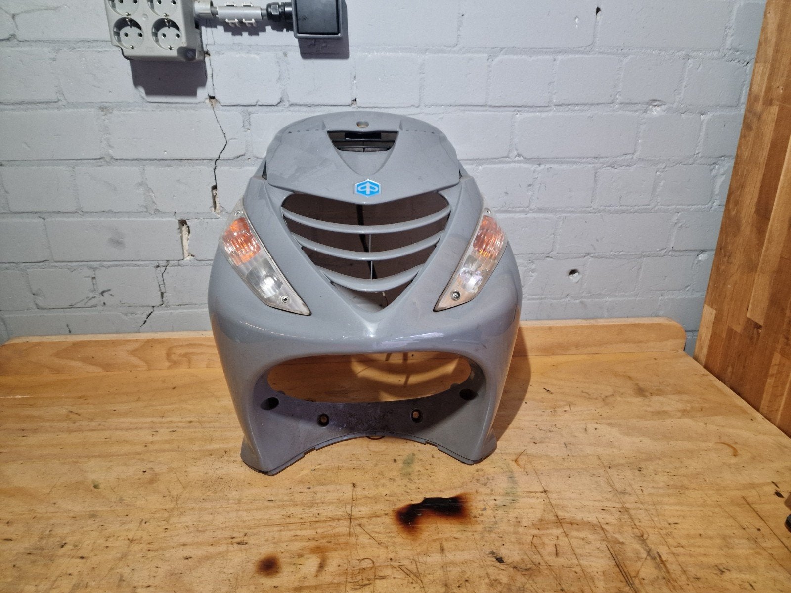 nette audi grijze zip kappenset met zwart led achterlicht, Ophalen of Verzenden, Zo goed als nieuw, Kap, Piaggio