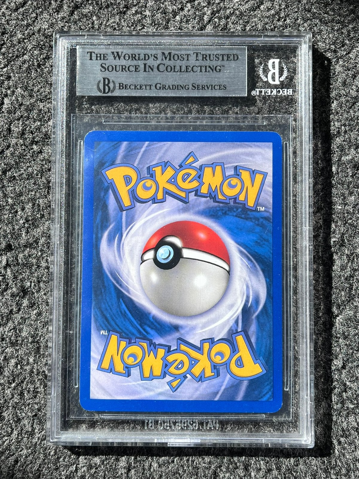 Pokémon BGS 8.5 Umbreon holo #H29 Aquapolis, Ophalen of Verzenden, Zo goed als nieuw, Losse kaart, Foil