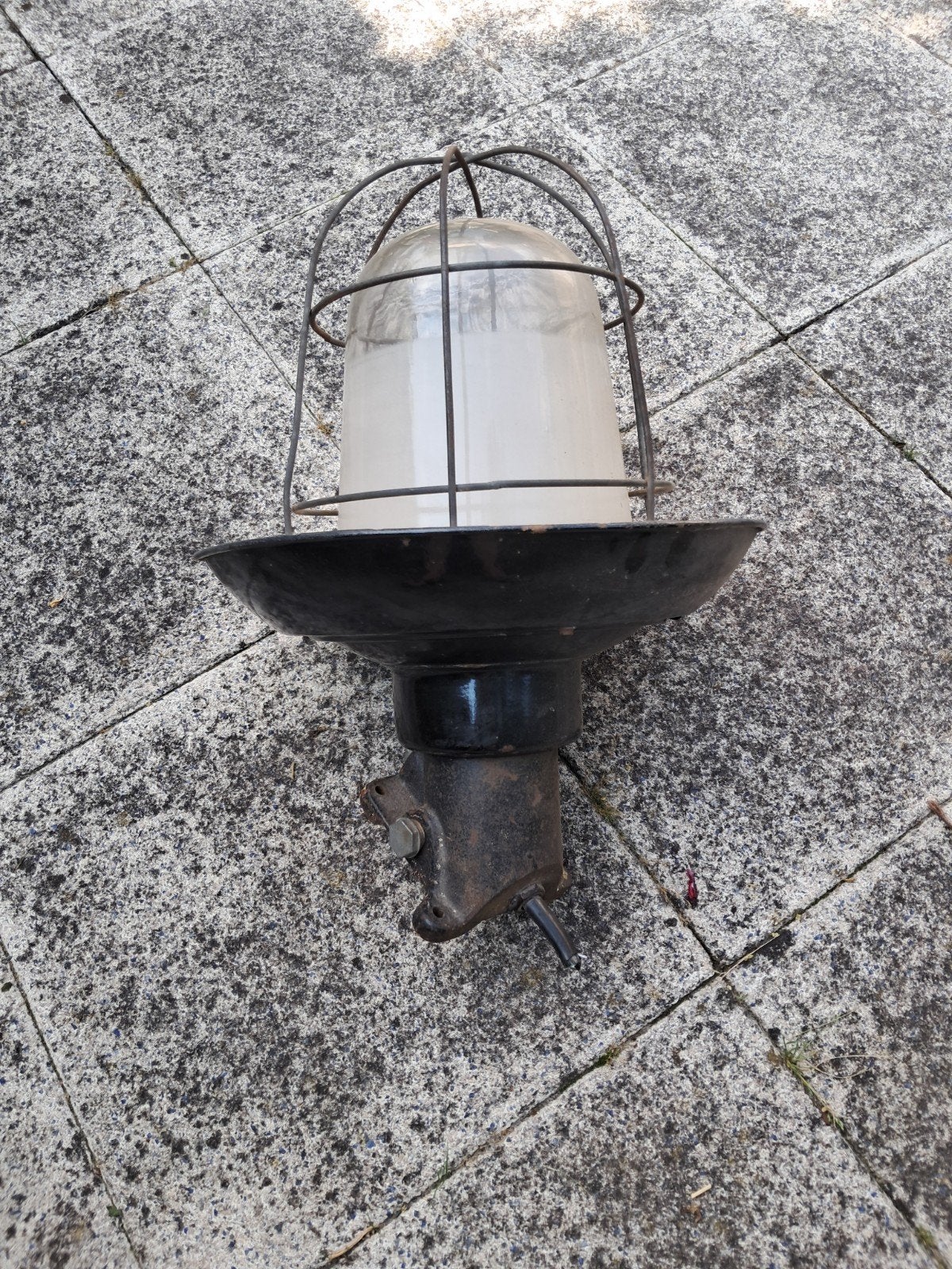 Vintage Industriële Plafondlamp - Emaille en Glas, Antiek en Kunst, Ophalen of Verzenden