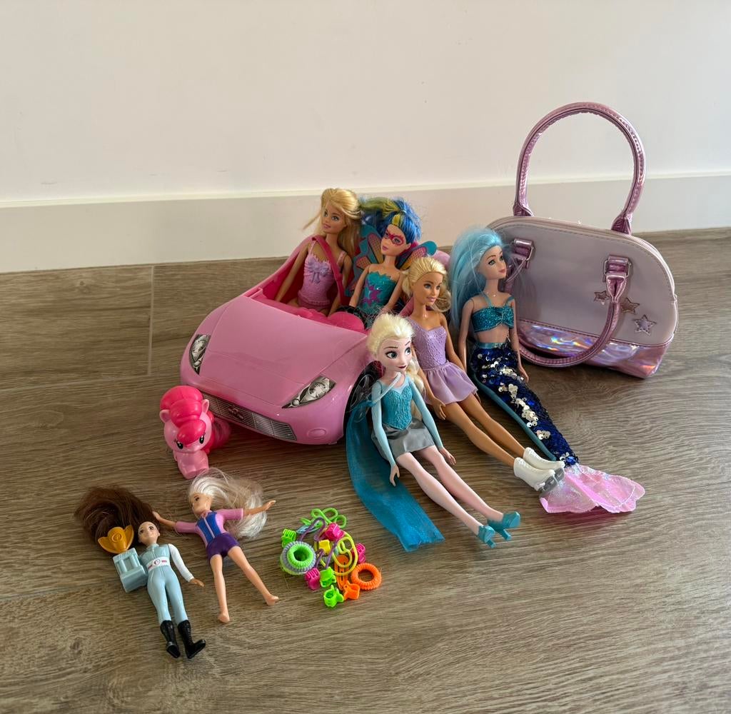 Barbie Cabrio met barbies en toebehoren., Ophalen, Gebruikt, Barbie