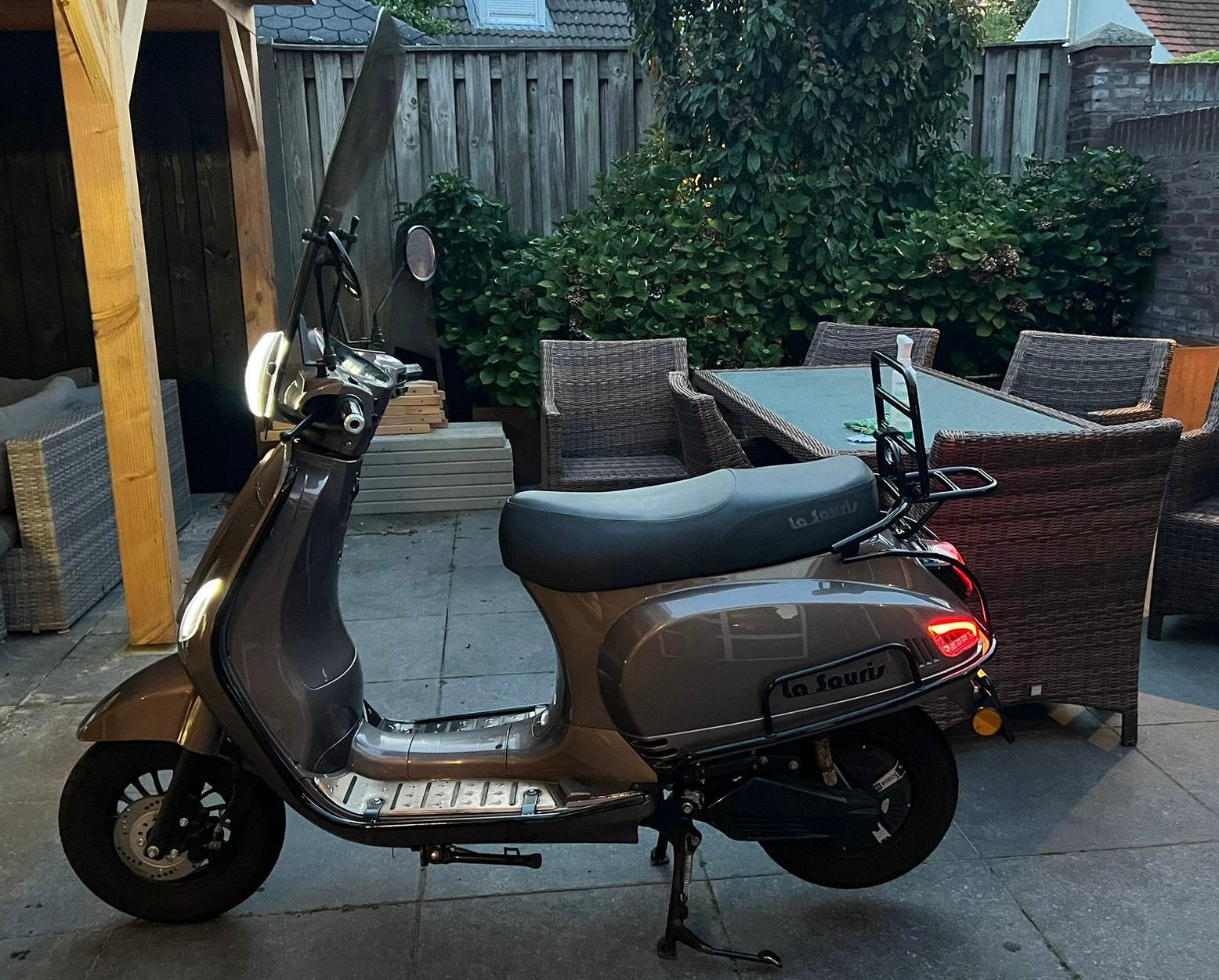 Elektrische scooter La Souris, Ophalen, Gebruikt, 50 km per accu of meer, Overige merken