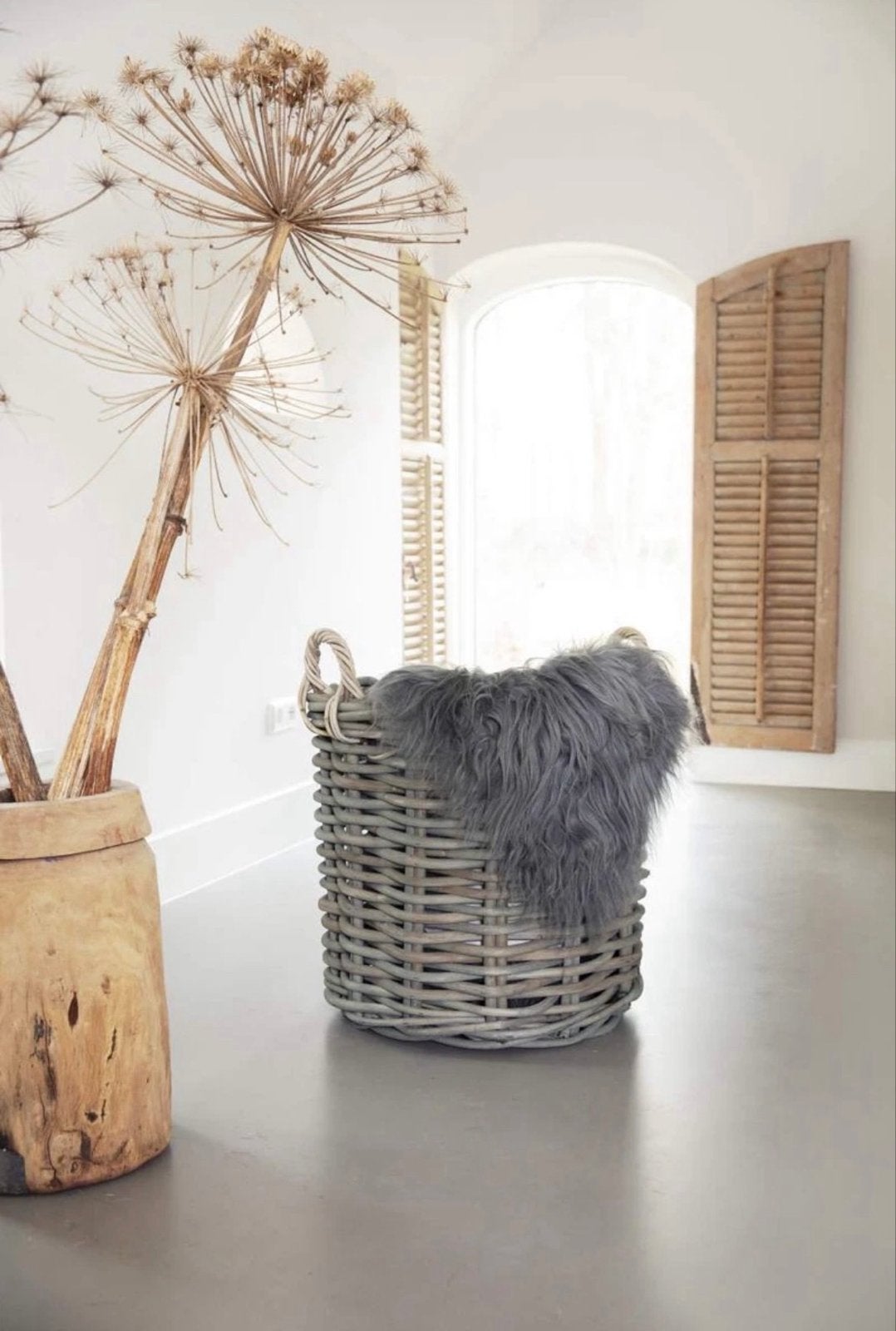 Stoere, rotan opbergmand ø60 cm gemaakt van extra grof rotan, Ophalen, Gebruikt, Gevlochten, Mand