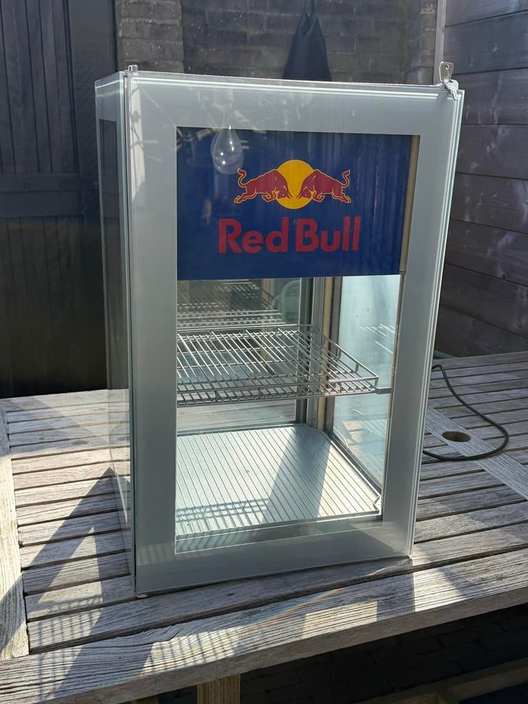 Redbull koelkast, Ophalen, Zonder vriesvak, 160 cm of meer, Minder dan 75 liter