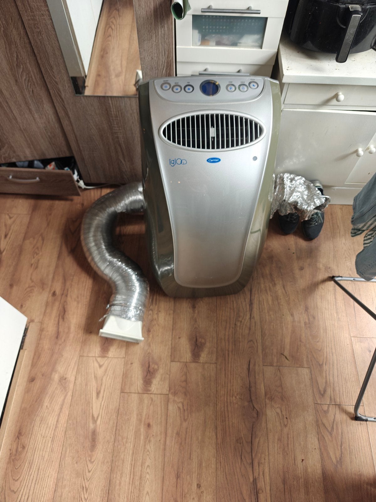 Carrier Igloo Mobiele Airco - Werkt goed, Ophalen, Gebruikt, Minder dan 60 m³, 3 snelheden of meer