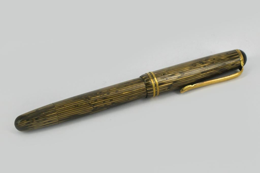 VINTAGE VULPEN  TALENS  MET 14KRT GOUDEN KROONTJE, Ophalen of Verzenden, Vulpen, Overige merken