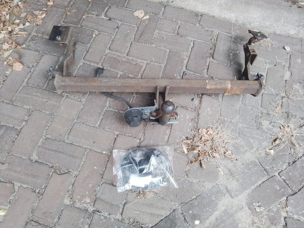 TREKHAAK GFEBR MAZDA DEMIO  2000 TOT 2003, Gebruikt, DERK, SRES, Mazda