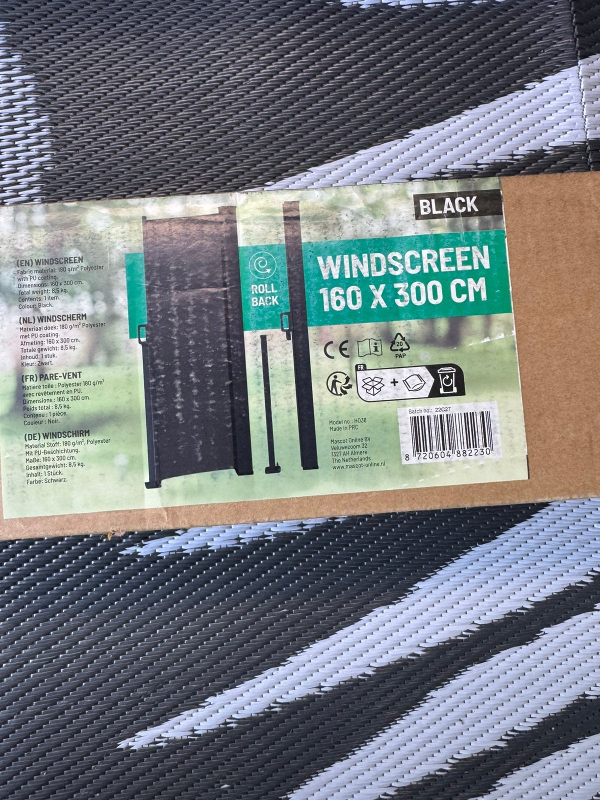 Nieuw grijs windscherm met een uitval van 3 meter, Ophalen, Nieuw