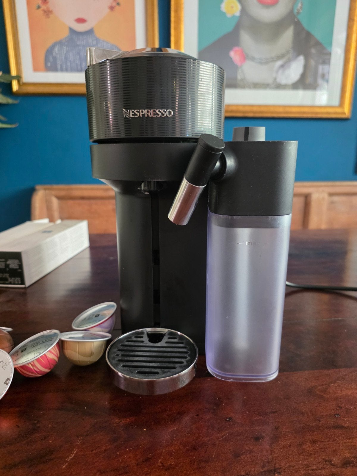 Nespresso Vertuo Latissima, Ophalen, Koffiepads en cups, Koffiemachine, Zo goed als nieuw