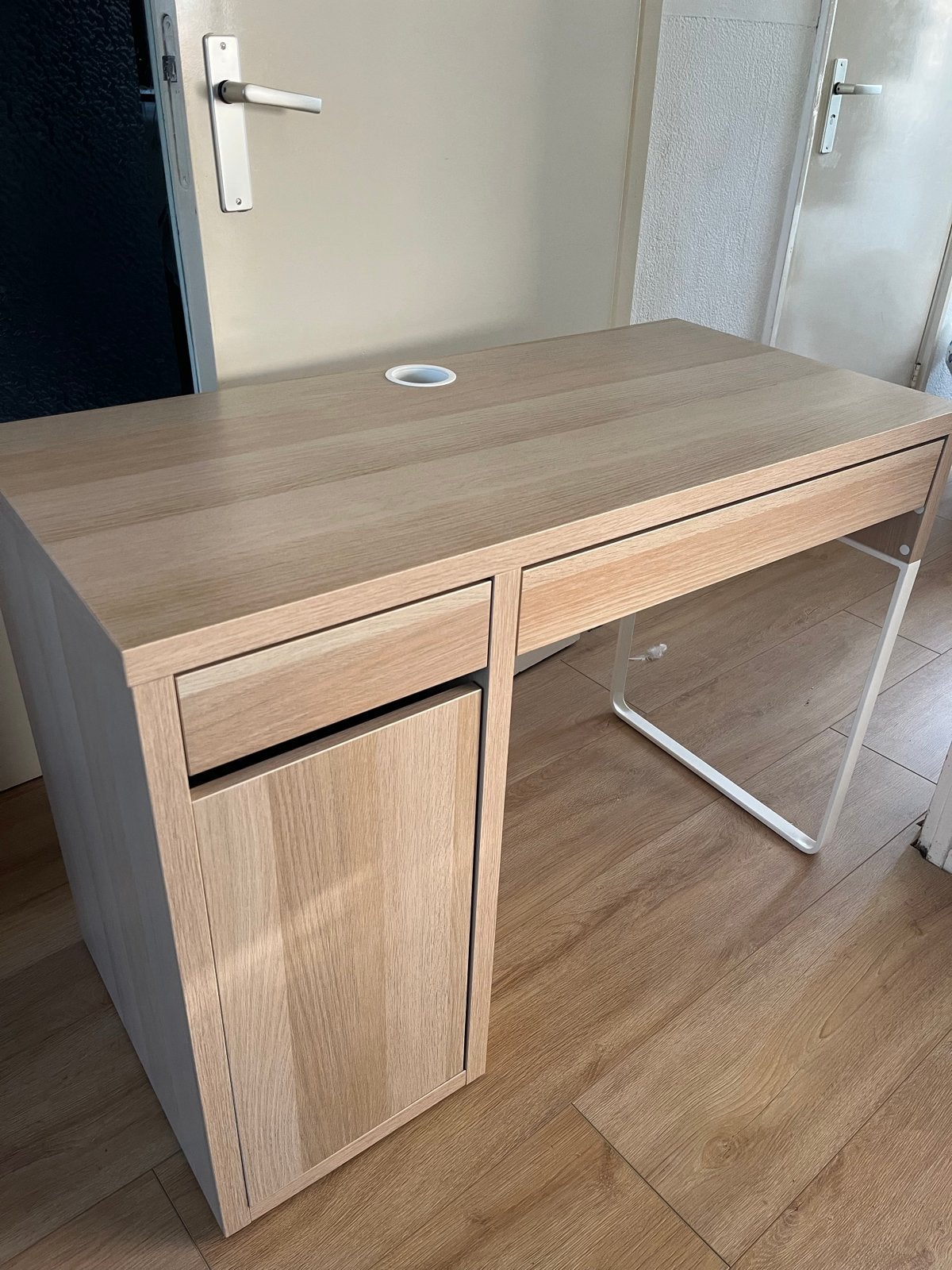 IKEA Micke bureau met opbergruimte en lades, Ophalen, Met lades, Spaanplaat of MDF, Zo goed als nieuw