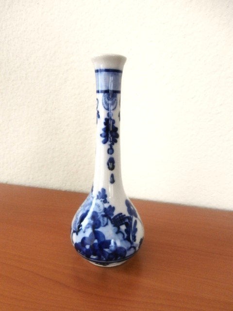 Antiek Porselein Blauw Steel Vaasje, Verzenden