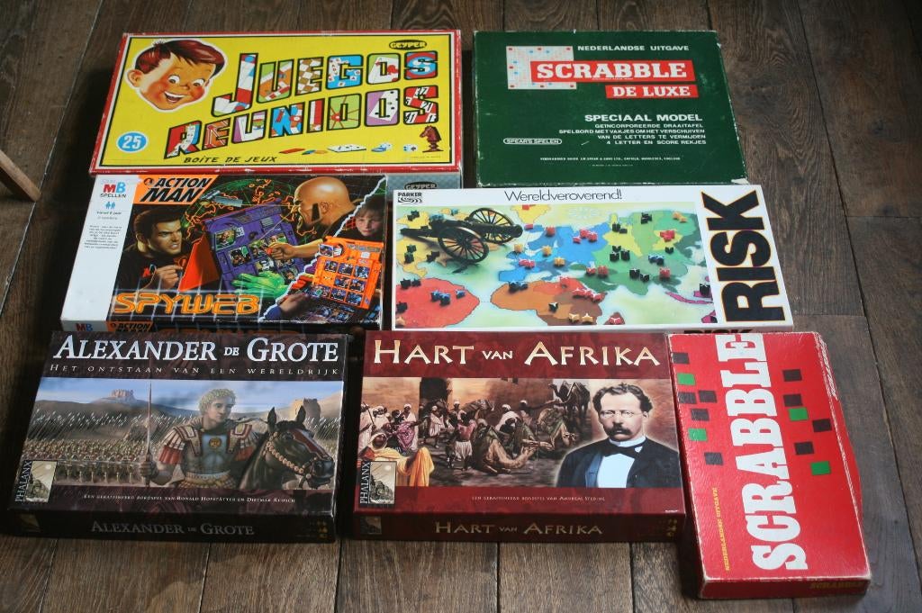 7 spellen scrabble, 999 games, risk, monopoly,..., Hobby en Vrije tijd, Gezelschapsspellen | Bordspellen, Ophalen, Zo goed als nieuw