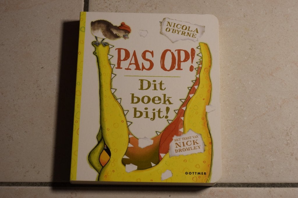 Kartonboek Pas op! Dit boek bijt! / Nick Bromley, Ophalen of Verzenden, Zo goed als nieuw, 2 tot 3 jaar