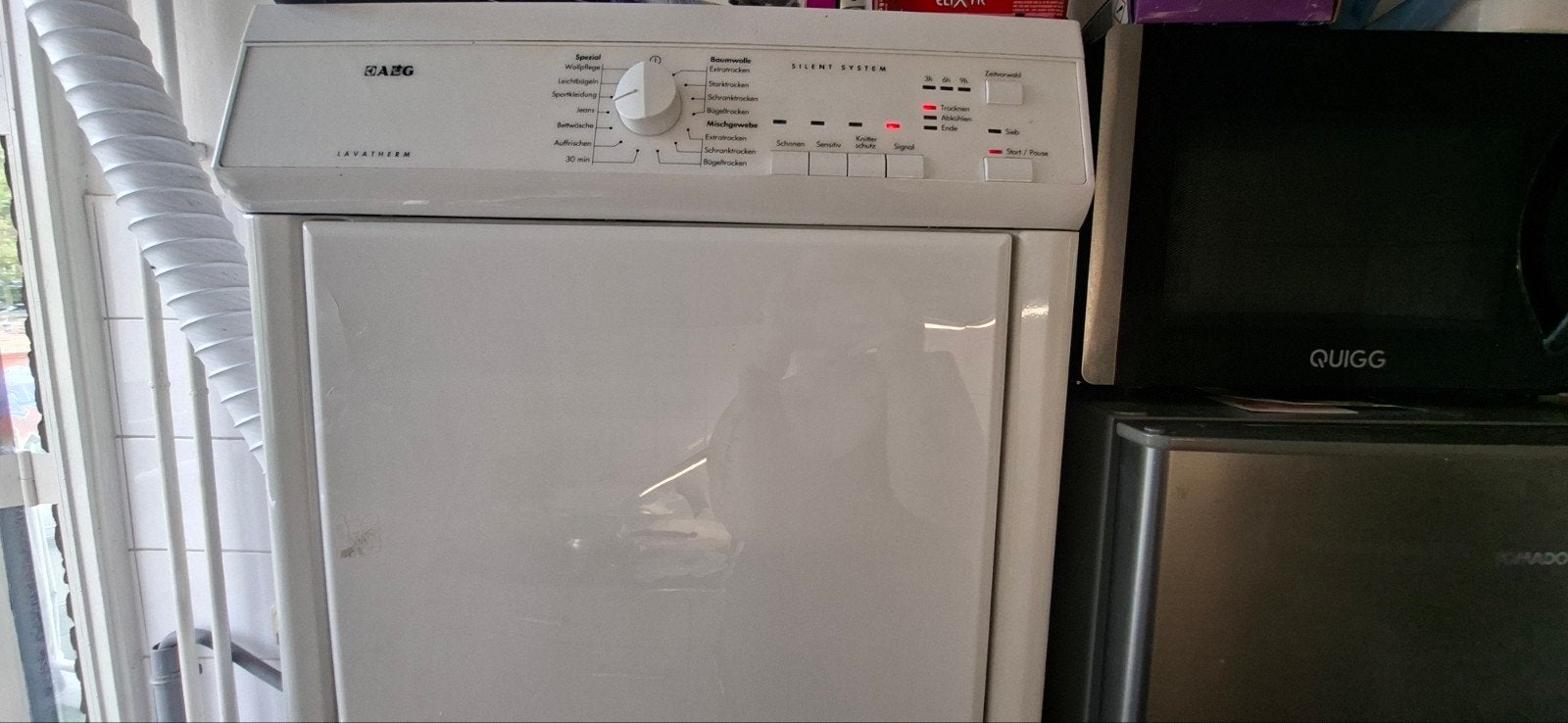 AEG Luchtafvoerdroger, Witgoed en Apparatuur, Ophalen, 6 tot 8 kg, Gebruikt, Anti-kreukfase