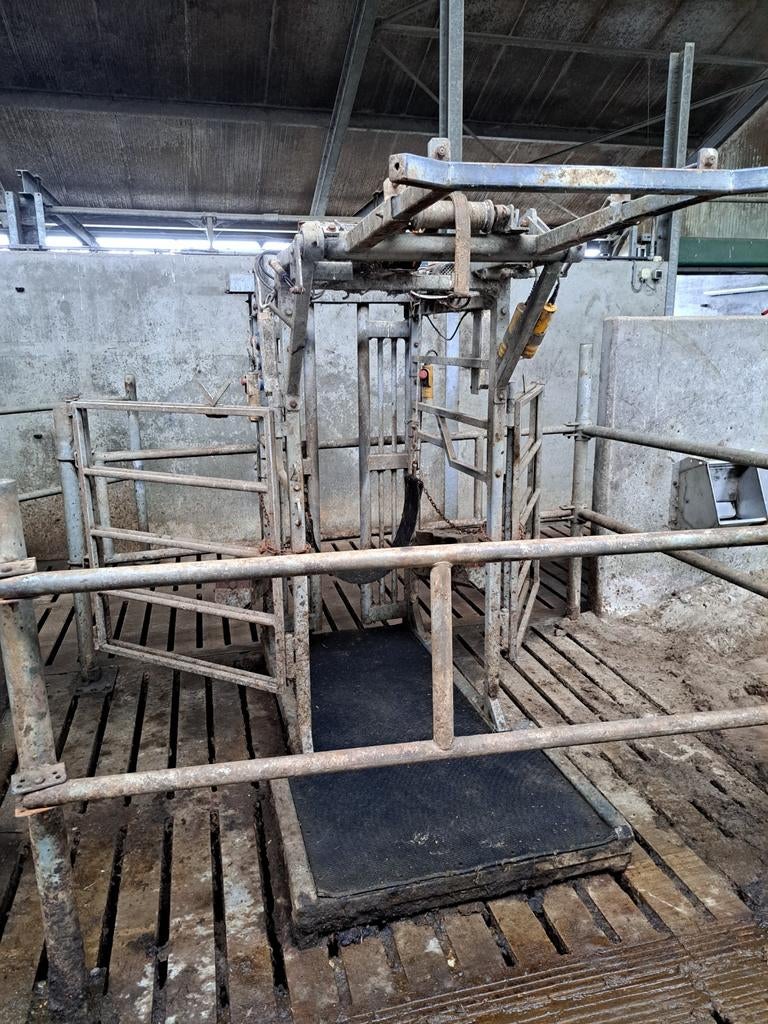 Gds klauwbekapbox, 1 voersilo teab, 2 kunstmestsilo's gratis, Ophalen, Akkerbouw, Stalinrichting