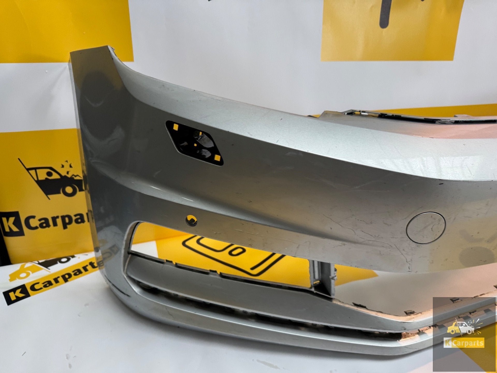 Voorbumper VW Touran 5TA KLS 4xPDC Origineel 5TA807221A-, Info@fabrikant.eu, Ophalen of Verzenden, Bumper, Fabrikant BV