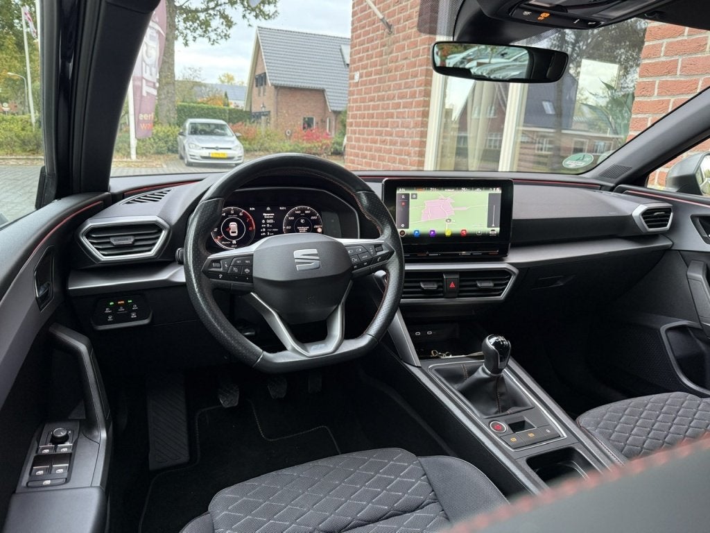 Seat Leon Sportstourer 1.0 TSI FR Bns Int WEGKL.TREKHAAK / F, Auto's, 21 km/l, Stof, Gebruikt, Origineel Nederlands