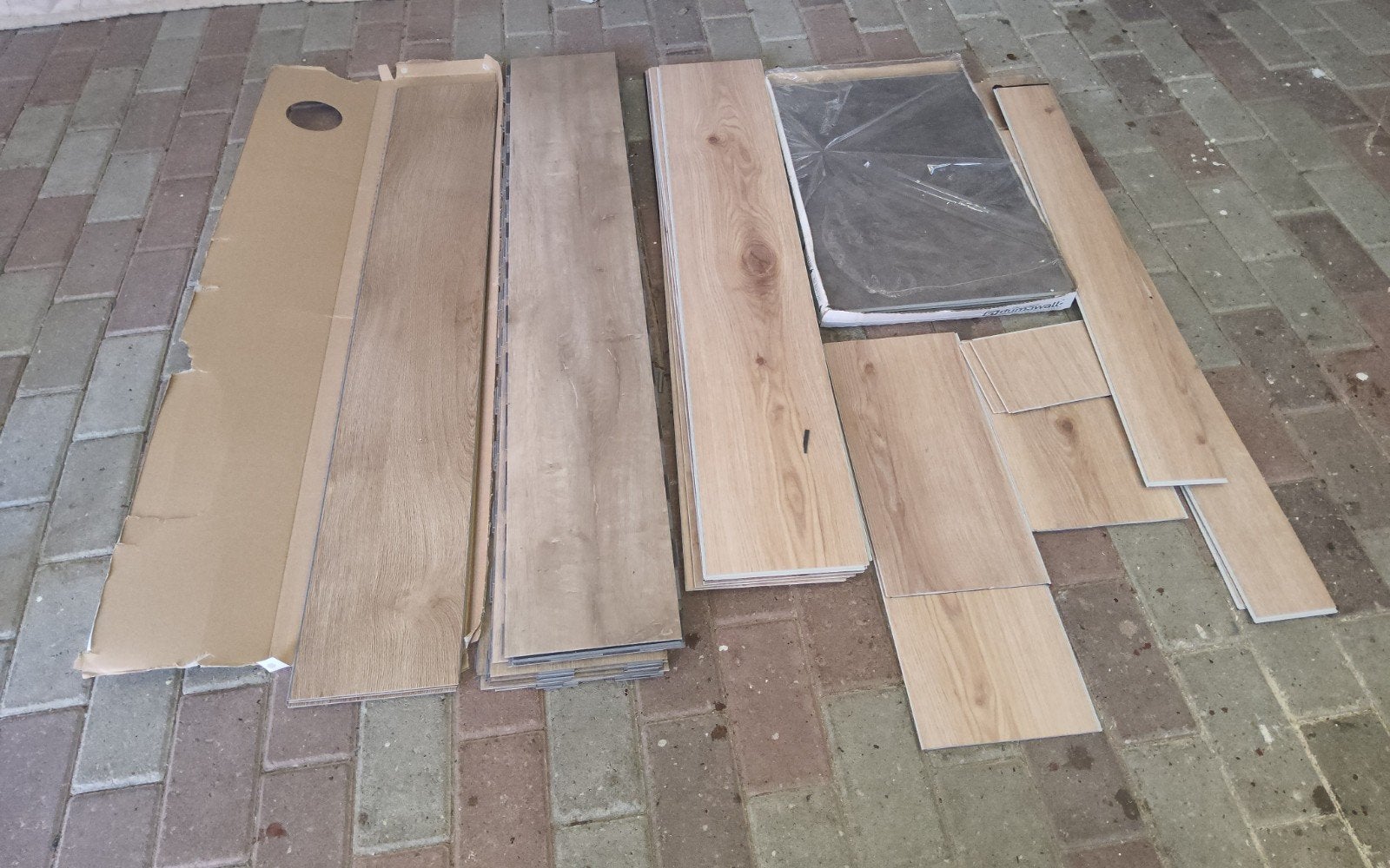 Diverse restanten pvc laminaat ., Ophalen, 50 tot 150 cm, Minder dan 5 m², 10 tot 30 cm