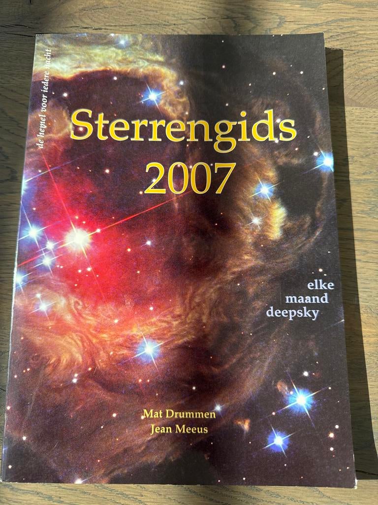 Sterrengids 2007 - Astronomie Handboek met CD, Boeken, Ophalen of Verzenden, Gelezen, Natuurwetenschap